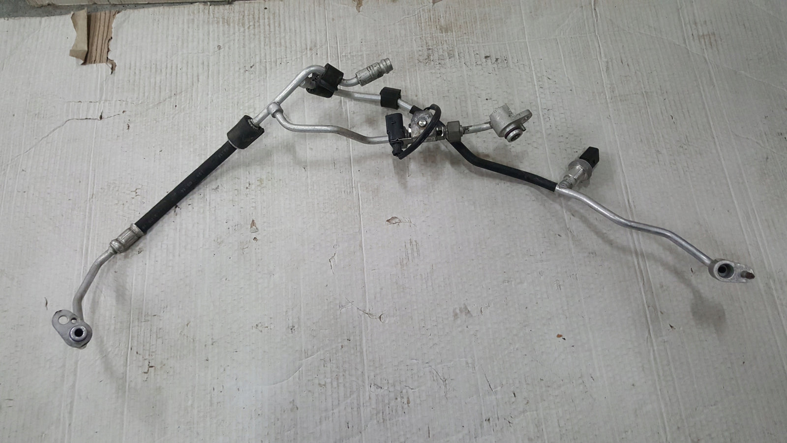 Rurka klimatyzacji VW AUDI SKODA 5Q0820741H demontaż