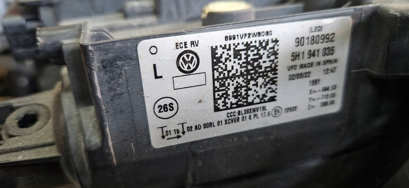 Le FUL LED IQ-LIGHT Vw Golf 8 5H1941035 2022r IDEAŁ demontaż