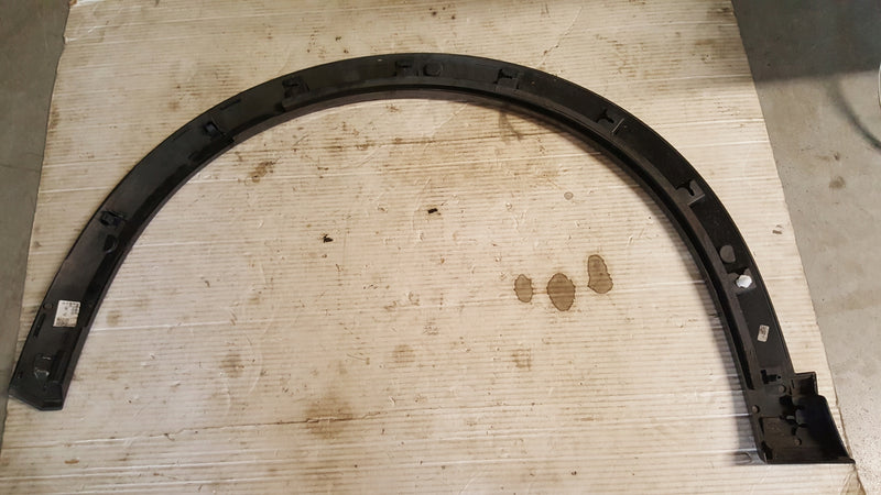 Listwa błotnika PR przód SEAT FORMENTOR 5FF853718D