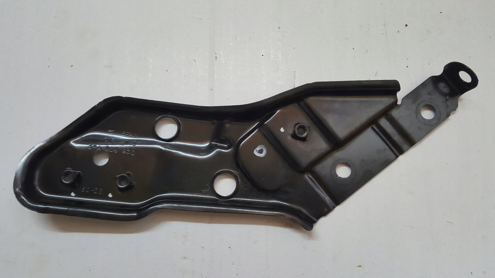 Wspornik mocowanie pasa prawy przód SEAT/CUPRA LEON 5FA806930 demontaż