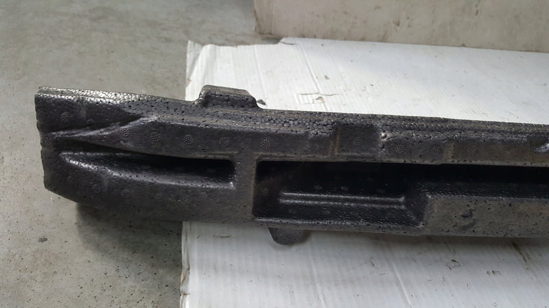 Absorber zderzaka przedniego VW GOLF VII 5G0807248G demontaż