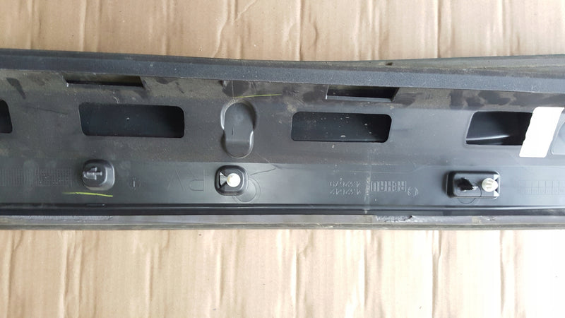 Listwa drzwi prawy przód AUDI Q3 II 83A853960A/B