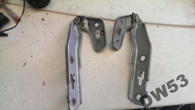 zawiasy maski Audi A6 4F0823302 4F0823301 2004-11r