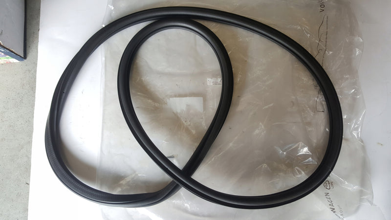NOWA ORYGINALNA uszczelka drzwi prawy tył SEAT IBIZA 6F0867368E