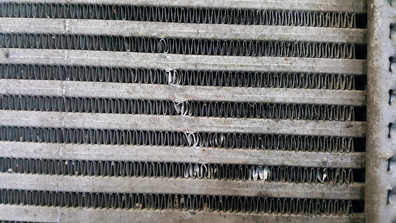 AUDI VW CHŁODNICA POWIETRZA INTERCOOLER 7P0145804A
