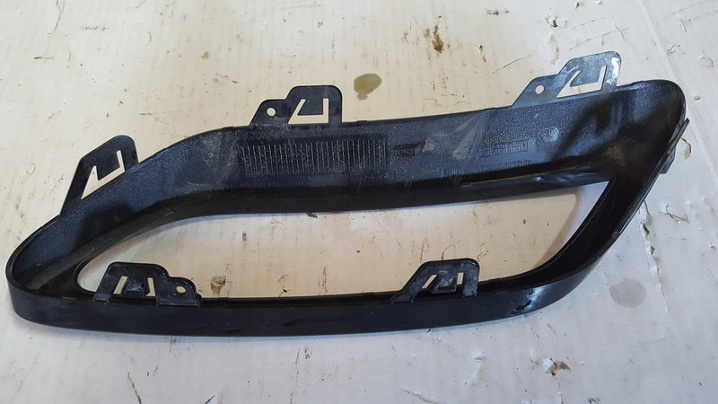Atrapy ramki wydechu LE+PR AUDI A3 8Y4807833/834