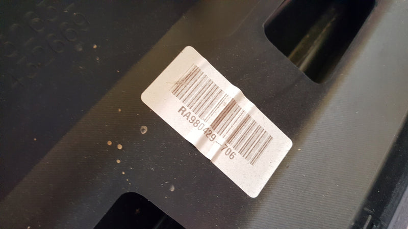 Listwa drzwi lewy przód AUDI Q3 II 83A853959A/B demontaż