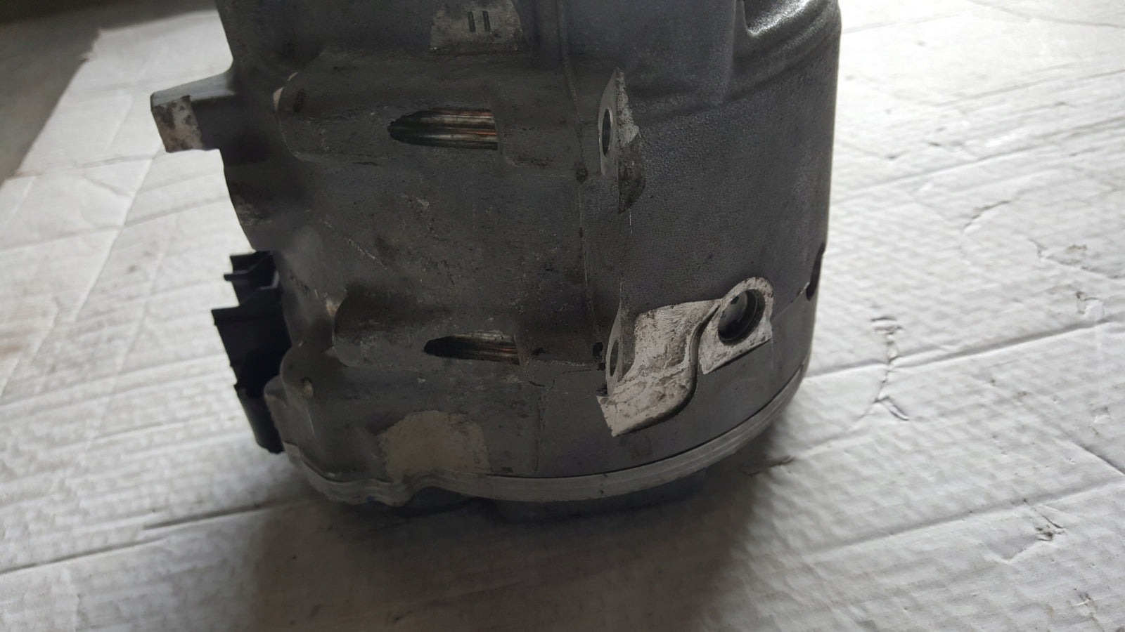 Alternator VW AUDI 4N0903028M demontaż oryginał