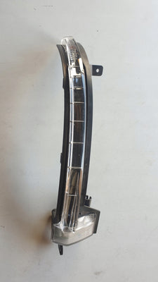 Pr kierunek Lusterka zewnętrz Vw Touareg 7P6949102