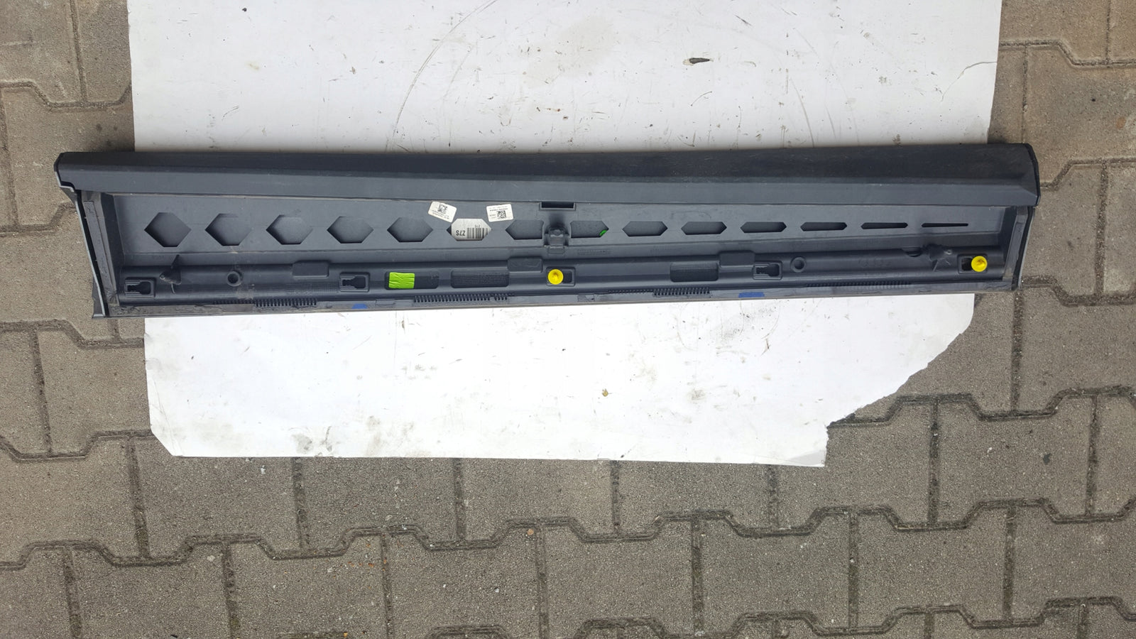 LISTWA NA DRZWI PRAWY PRZÓD AUDI Q8 4M8853960D 2018- CARBON