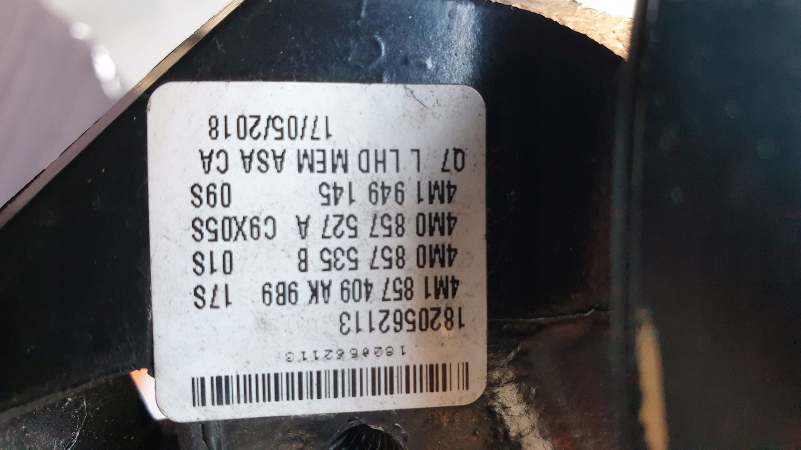 LE Lusterko AUDI Q7 4M1857409AK 13 pinów+ kamera