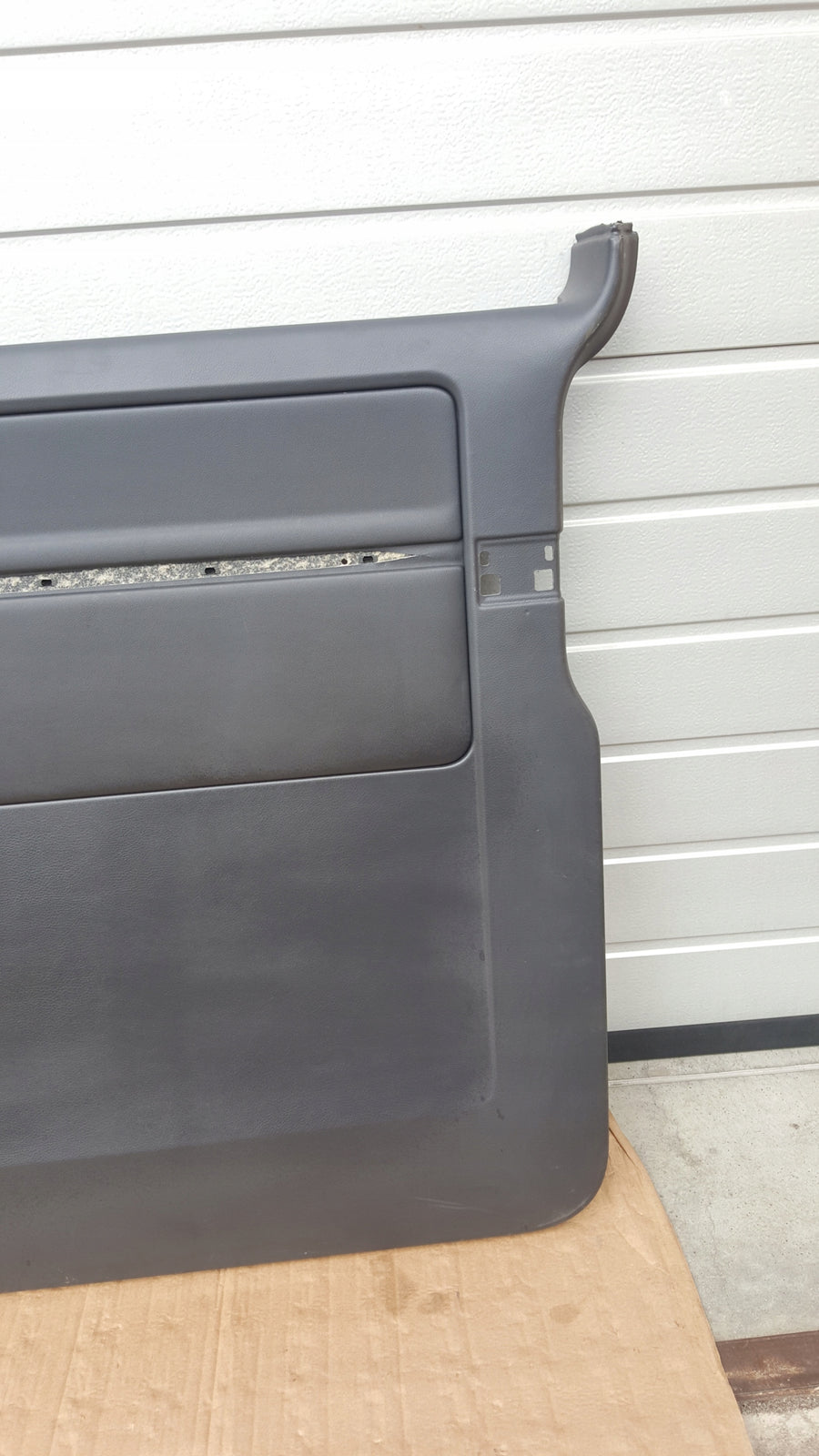 Tapicerka poszycie boczek prawa strona VW T5 T6 7E5867028 demontaż