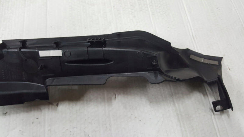 Nakładka błotnika prawy przód AUDI A4 B9 8W0821170