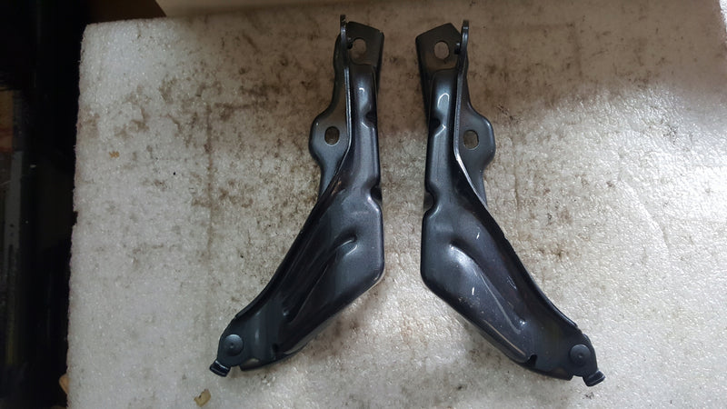 Skoda OE 5E0823301 5E0823302 zawias maski klapy pokrywy silnika NOWE