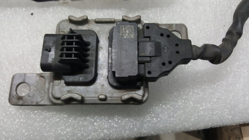 Sonda lambda czujnik NOX AUDI Q7 4.0 TDI 4M0907807G demontaż