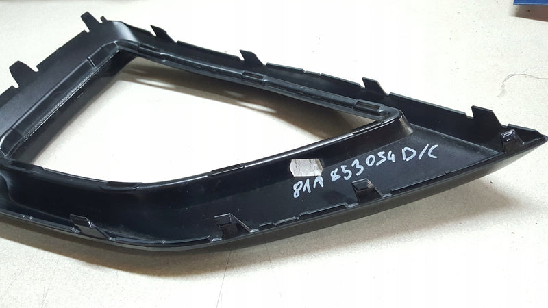 AUDI Q2 81A KRATKA RAMKA PRAWA 81A853054D 81A853054C