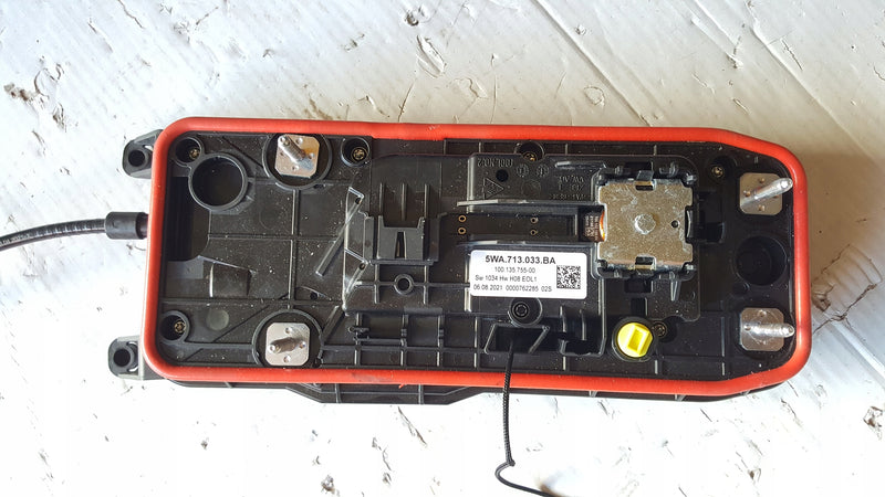 Mechanizm wybierak biegów VW AUDI 5WA713033BA demontaż