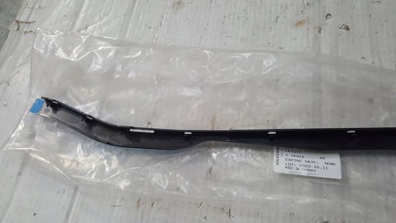 NOWA ORYGINALNA listwa mocowanie zderzaka tylnego AUDI A4 (B9) 8W0807900D