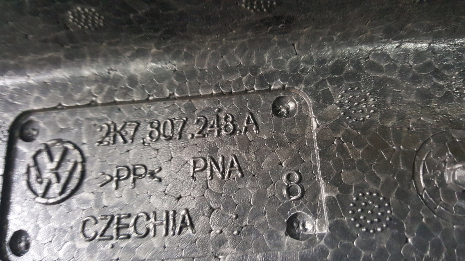 Absorber zderzaka przód VW CADDY 2K7807248A