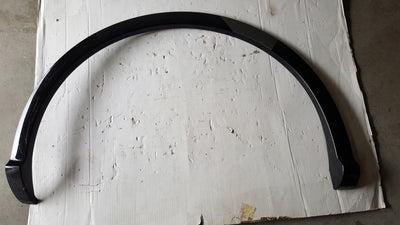 Listwa błotnika PR tył AUDI Q5 80A853818B demontaż