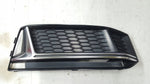 Kratka zderzaka prawy przód AUDI A4 S4 B9 8W0807682K demontaż