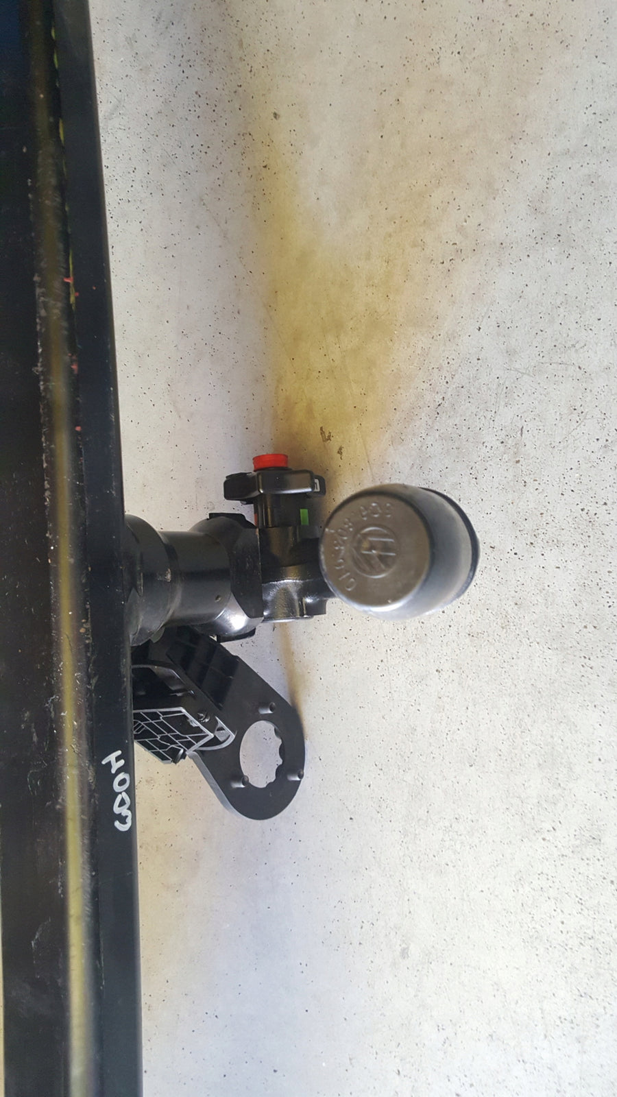 VW PASSAT B6 KOMBI HAK HOLOWNICZY WESTFALIA 3C0803881F