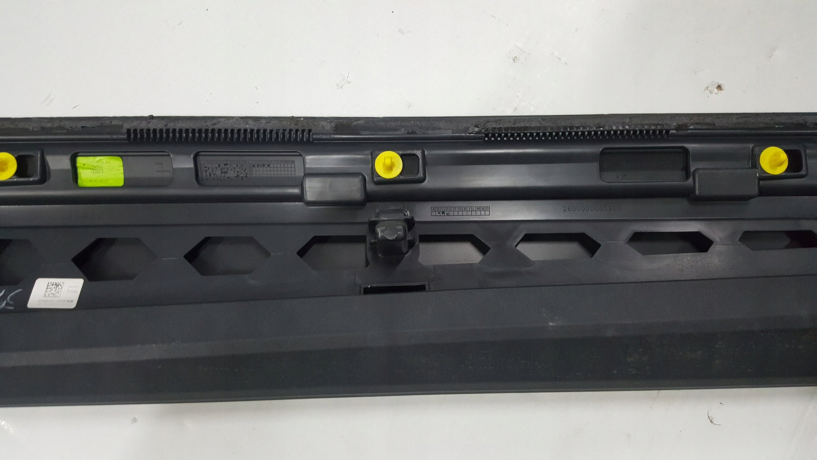 Listwa drzwi LE przód AUDI Q8 4M8853959B demontaż