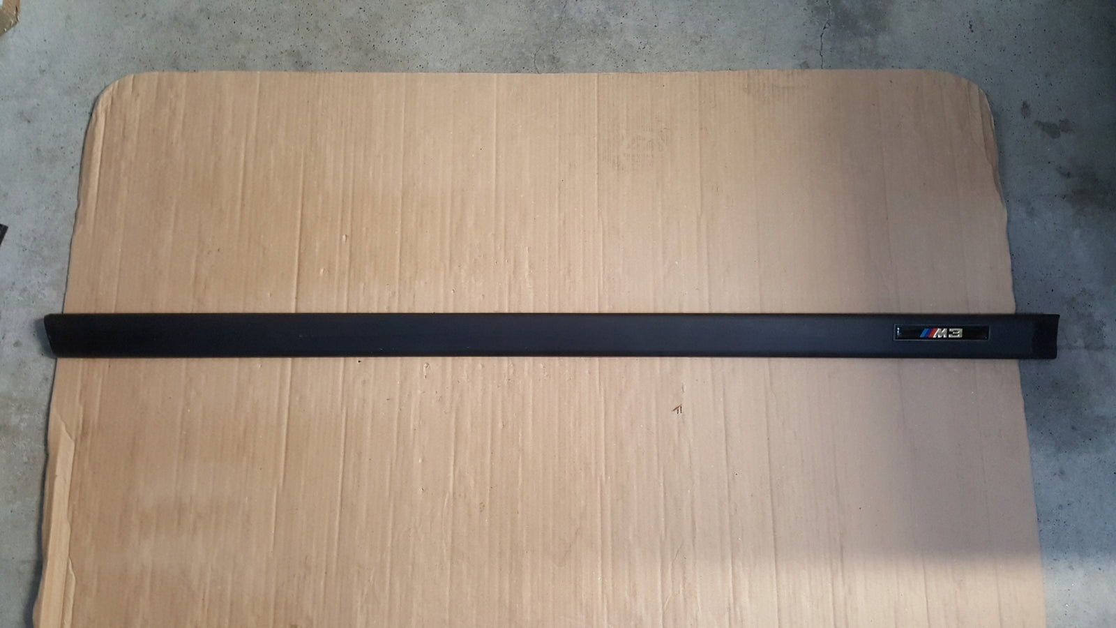 Listwa drzwi M3 prawa BMW E36 Cabrio Coupe 51132256788