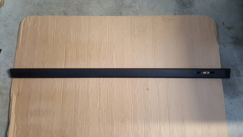 Listwa drzwi M3 prawa BMW E36 Cabrio Coupe 51132256788