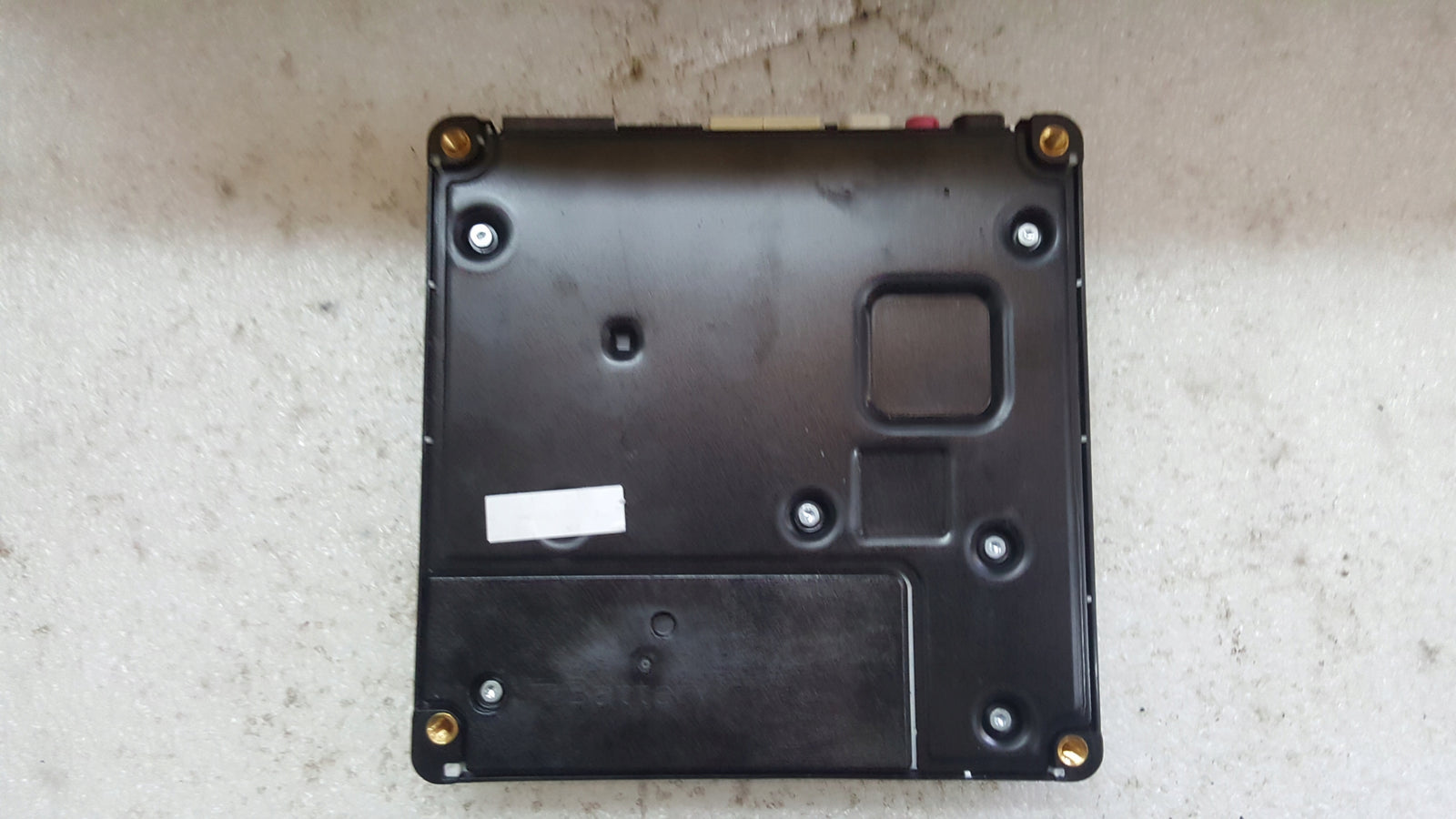 Sterownik moduł SOS-- AUDI A4 (B9) A5 RS4 RS5 4KE035282C demontaż