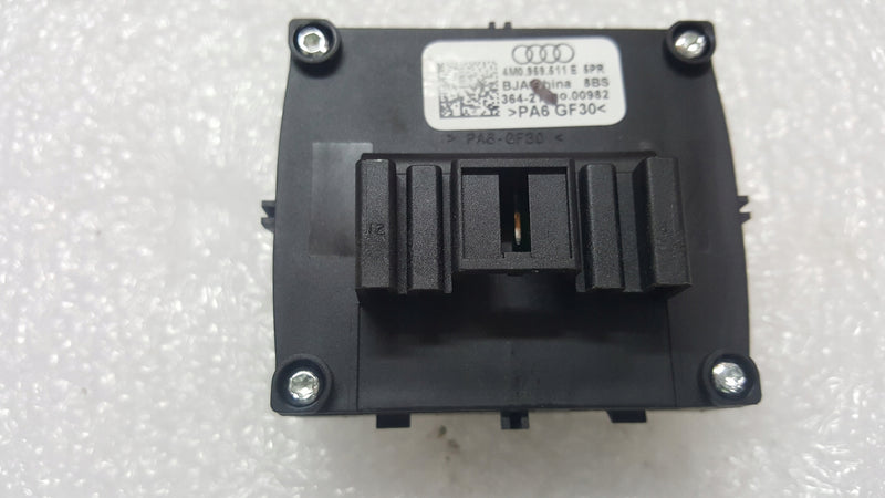 Przełącznik obniżania AUDI Q7 4M0959511E NOWY