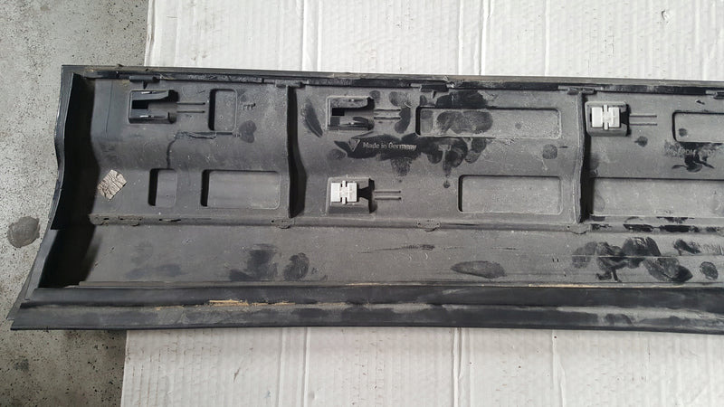 Listwa drzwi lewy przód PORSCHE CAYENNE 7P5837787Q
