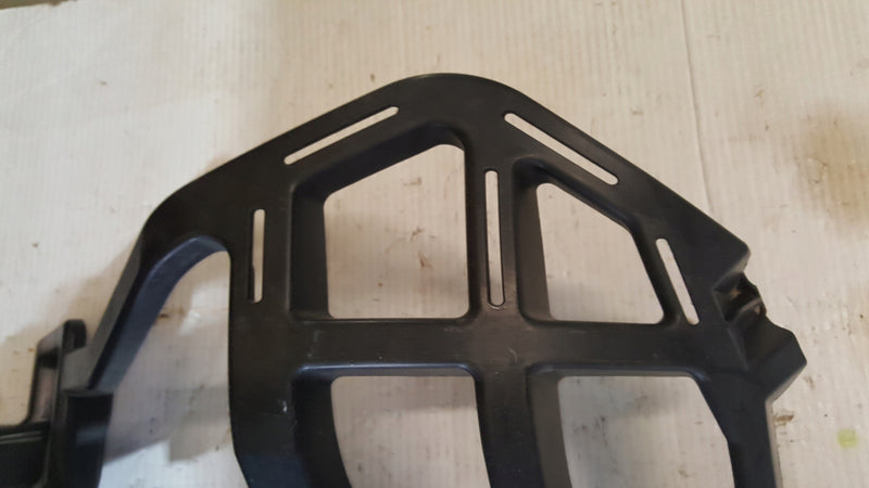 Ślizg zderzaka lewy tył VW BEETLE 5C5807393F demontaż