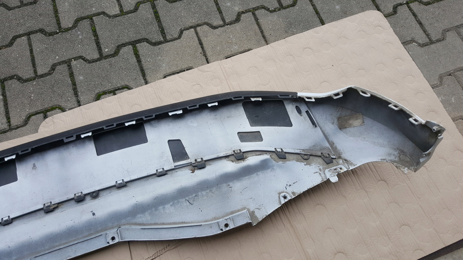 AUDI Q4 E-TRON SPOILER ZDERZAKA PRZÓD 89A807061A