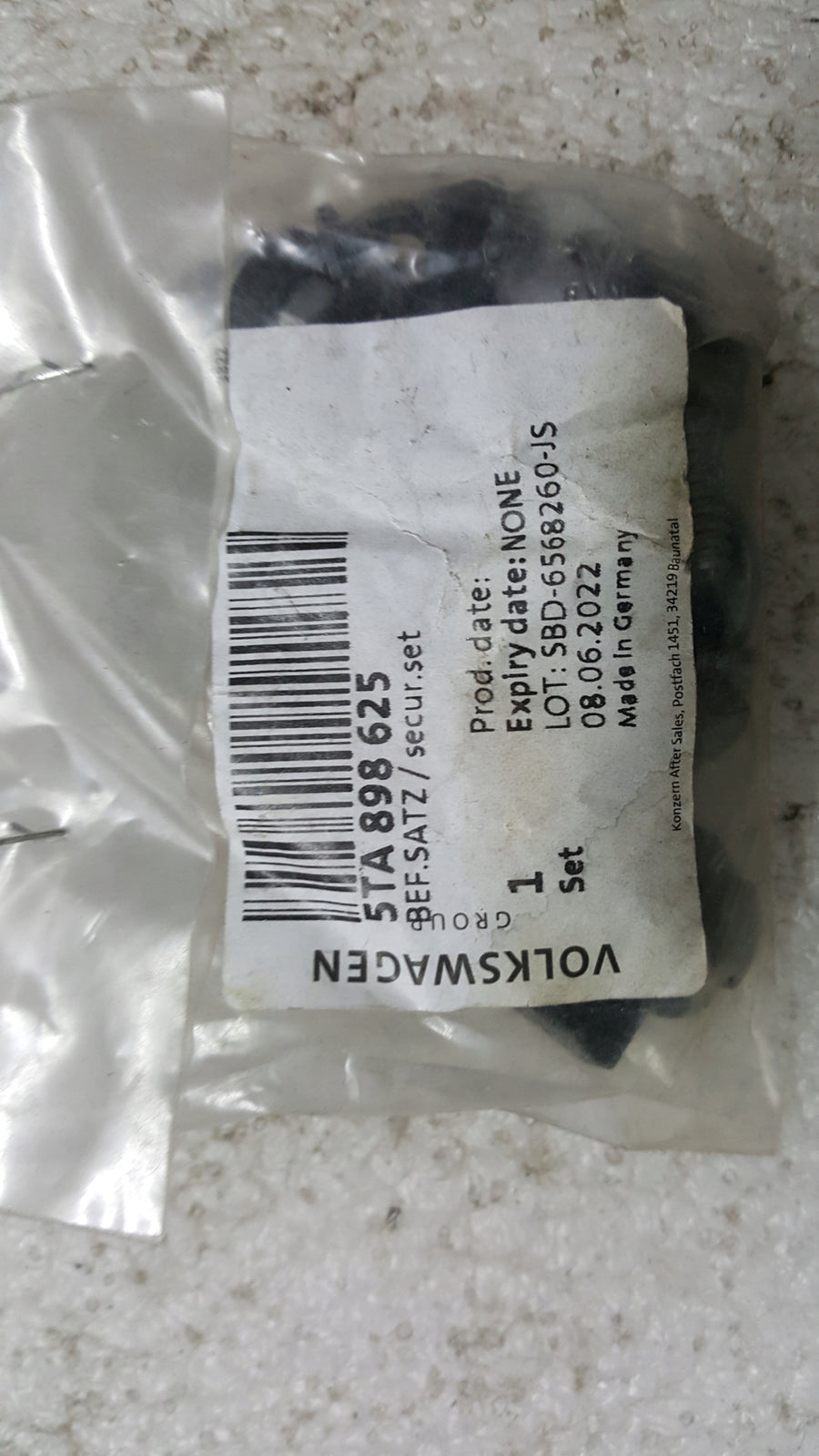 TOURAN 5TA898625 ŚRUBY ZESTAW MONTAŻOWY BŁOTNIKA