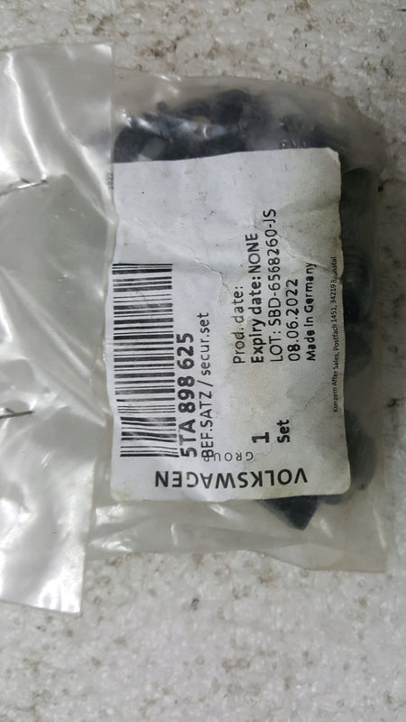 TOURAN 5TA898625 ŚRUBY ZESTAW MONTAŻOWY BŁOTNIKA