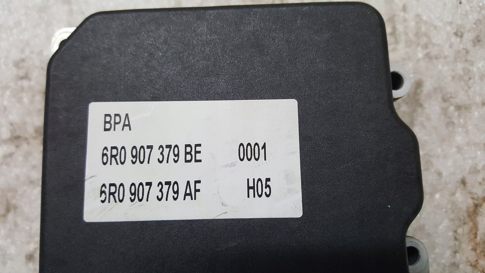 Sterownik pompy ABS VW POLO SKODA FABIA SEAT IBIZA 6R0907379BE demontaż