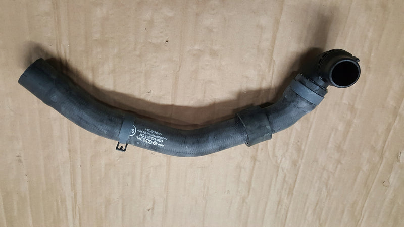 WĄŻ PRZEWÓD RURKA WODY KRÓCIEC 5Q0122101CM VW PASSAT B8 2.0 TDI DFC 17R