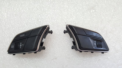 Sterowanie w kierownicy AUDI 82A951523G demontaż