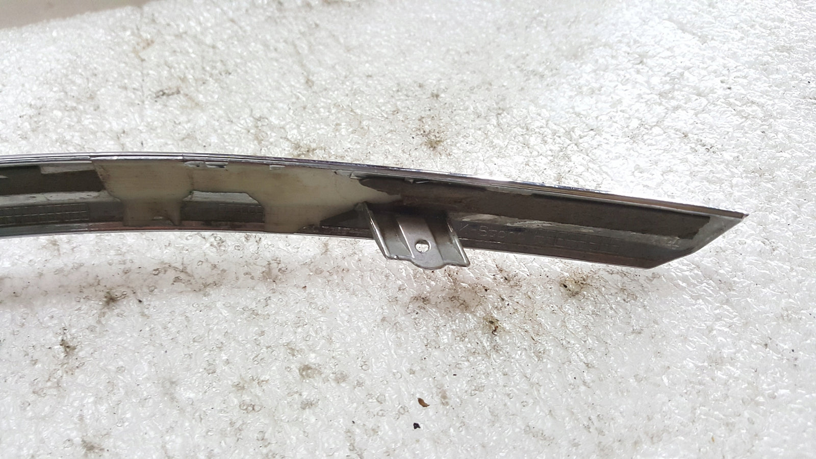 AUDI A6 C6 - LISTWA ZDERZAKA PRAWY PRZÓD 4F0853066