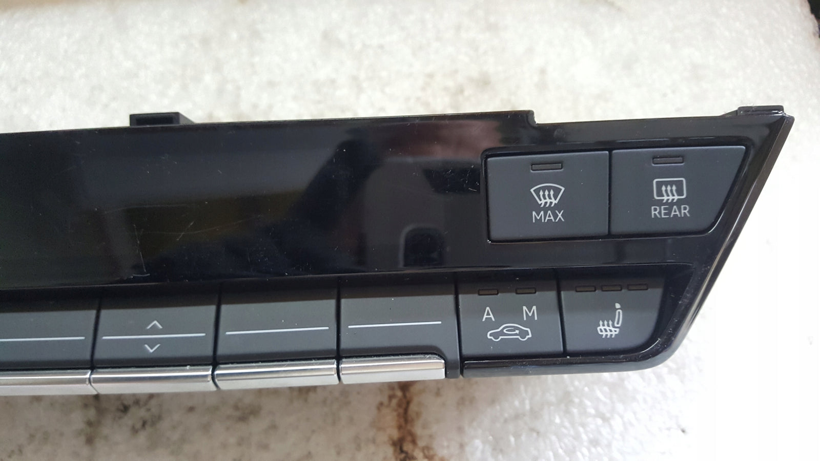 Panel klimatyzacji AUDI A3 8Y0820043A demontaż