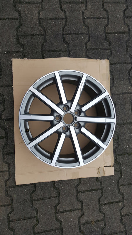 Felga Audi A3 S3 R18 7.5J ET51 5x112 8V0601025AL 8V0601025AM