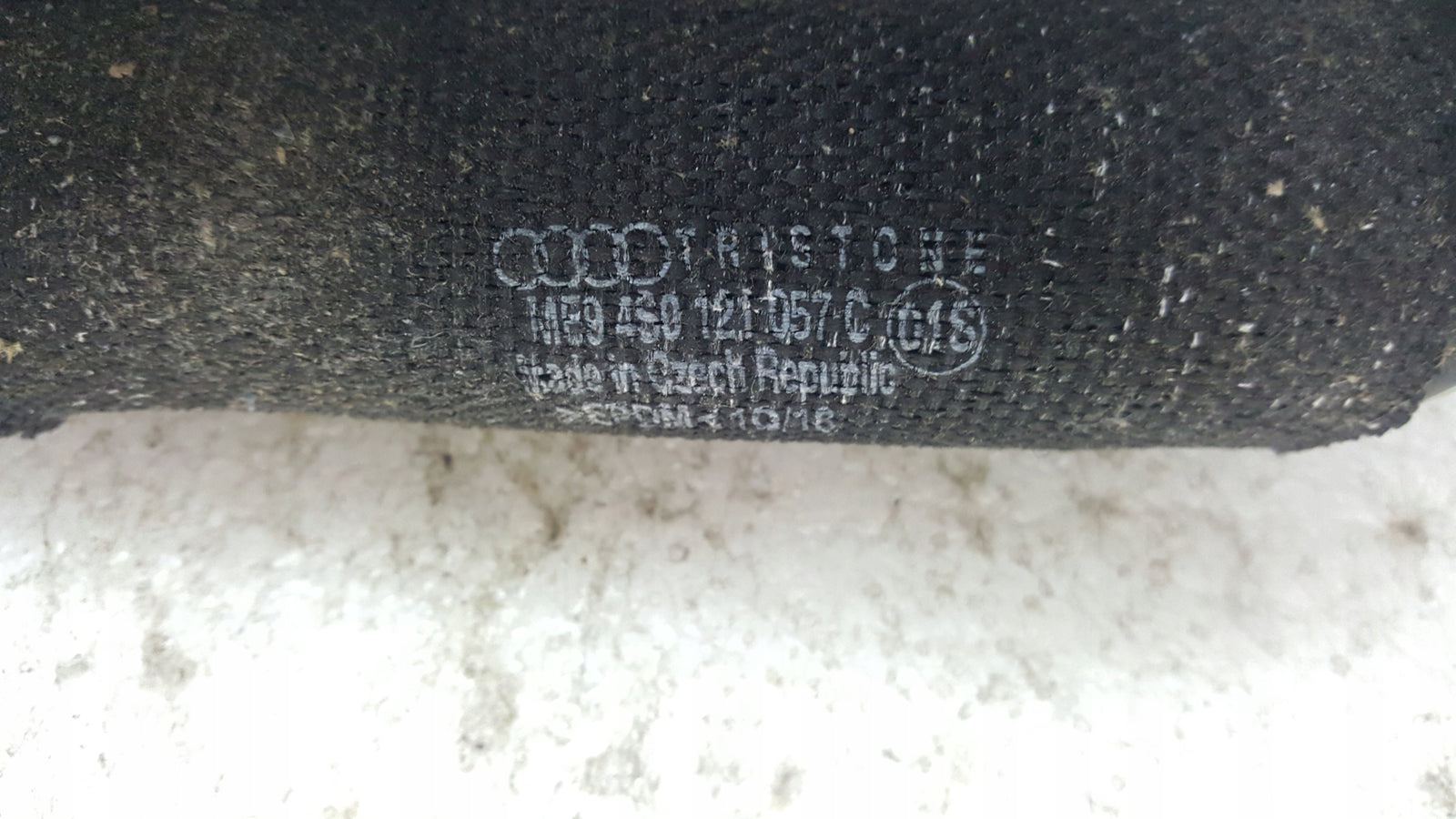 Wąż płynu chłodzącego silnika Audi R8 4S 4S0121057C Oryginalny