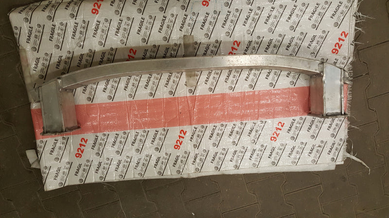 BELKA PRZEDNIA PRZÓD AUDI Q3 8U0 ORYGINAŁ !!! 8U0807109C