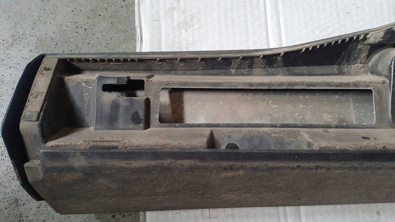 Listwa drzwi prawy przód AUDI E-TRON 4KE853960