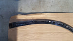 VW TOUAREG III 18R- LISTWA BŁOTNIKA PRAWA TYŁ 760853818C