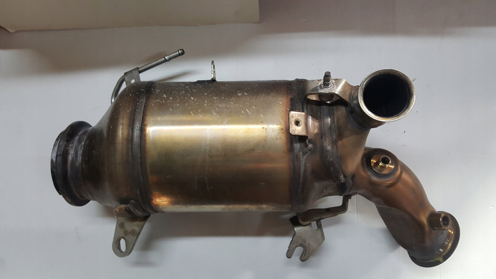 Filtr cząstek stałych DPF-- AUDI A4 (B9) A5 A6 (C8) A7 05L131765K demontaż