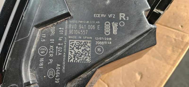 8V0941006E Pr kompletny bi xenon LED Audi A3 S3 RS3 po lifcie demontaż