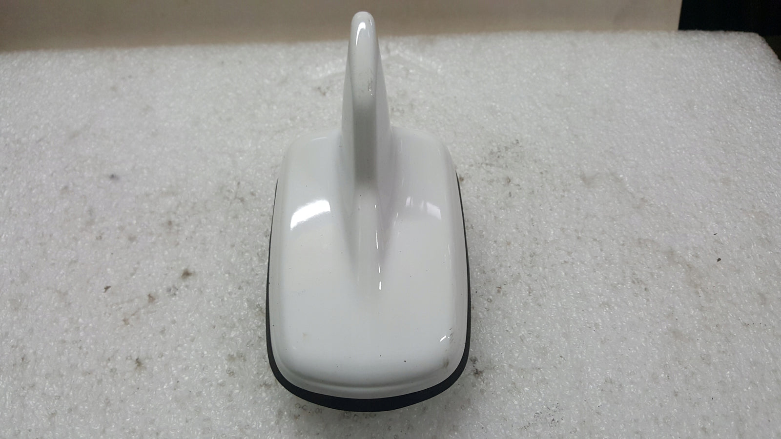 Antena dachowa VW TOUAREG AUDI A6 A7 A8 RS6 RS7 RSQ8 4N0035503AF demontaż