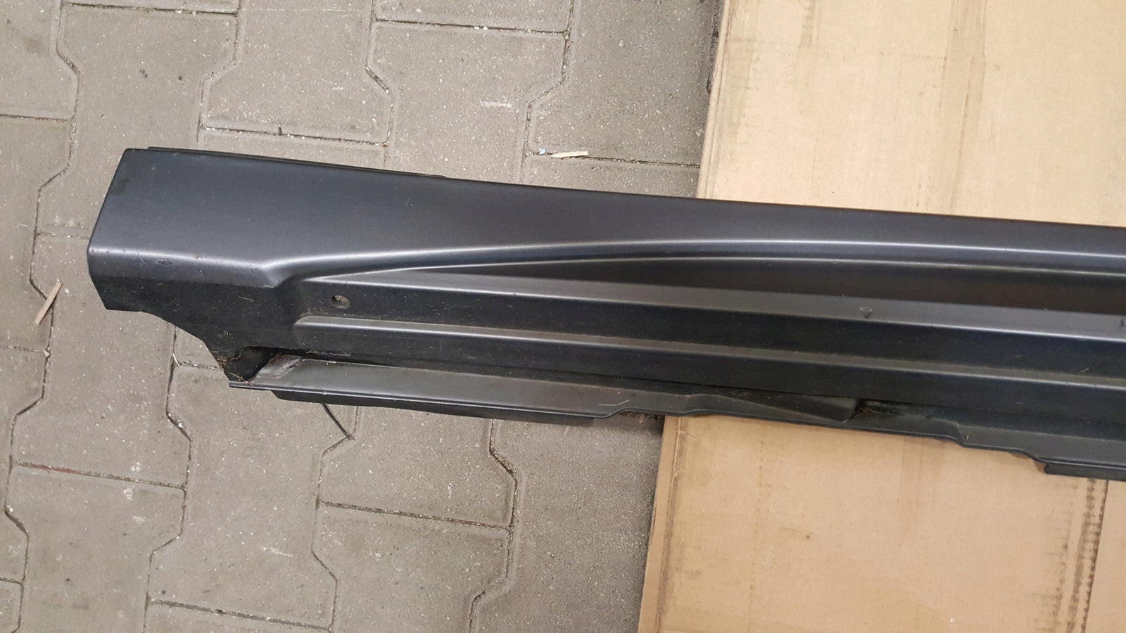 Listwa progowa lewa AUDI A6 C8 ALLROAD 4K9853855